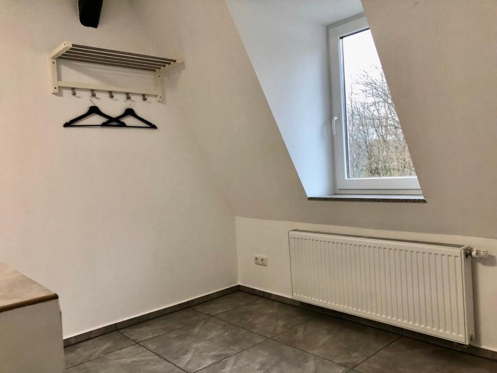 Dachgeschosswohnung Mit Seeblick Ahrensbok Esterno foto