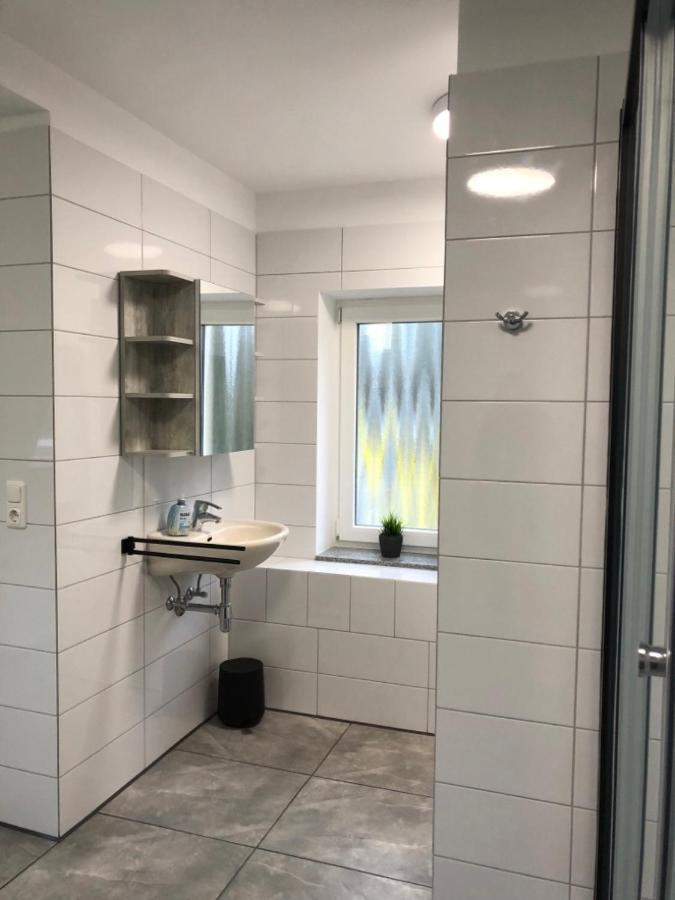Dachgeschosswohnung Mit Seeblick Ahrensbok Esterno foto